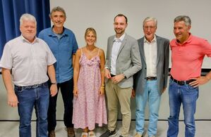 SPD-Fraktion mit Beigeordnetem